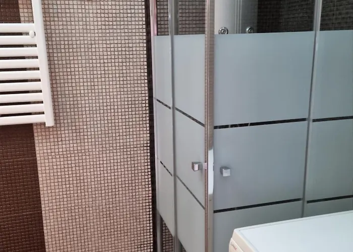 Orlando 85, Very Good Location